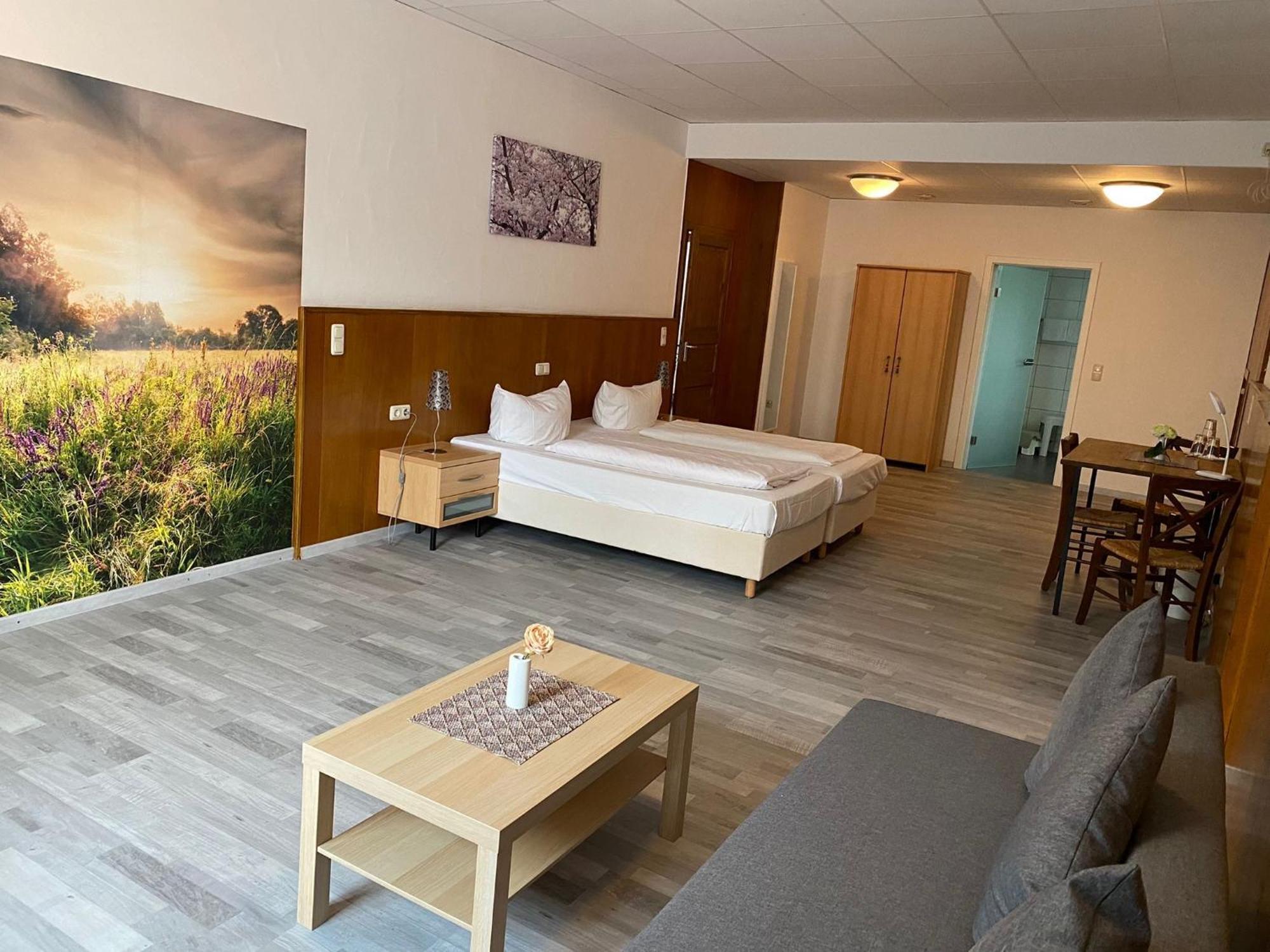 Hotel Sonne - Haus 2 Idstein Esterno foto